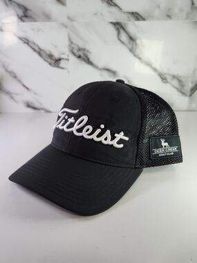 Titleist Black Hat. Deer Creek Golf Club Cap